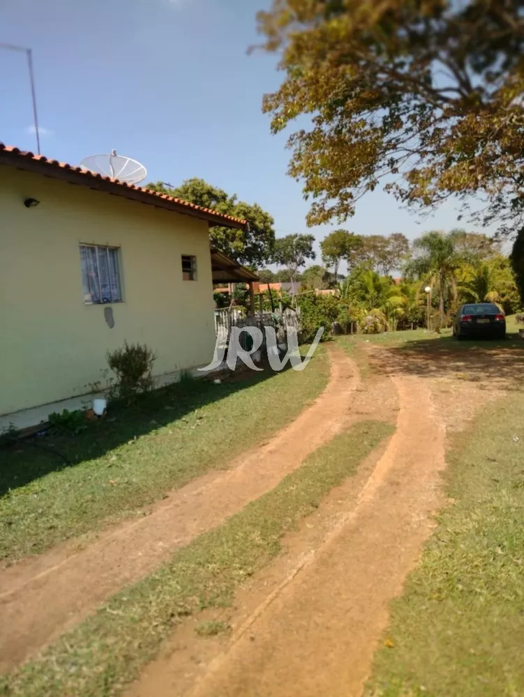 Chácara à venda com 2 quartos, 1070m² - Foto 3