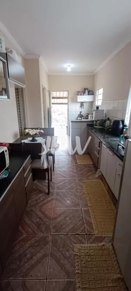 Chácara à venda com 2 quartos, 1070m² - Foto 12