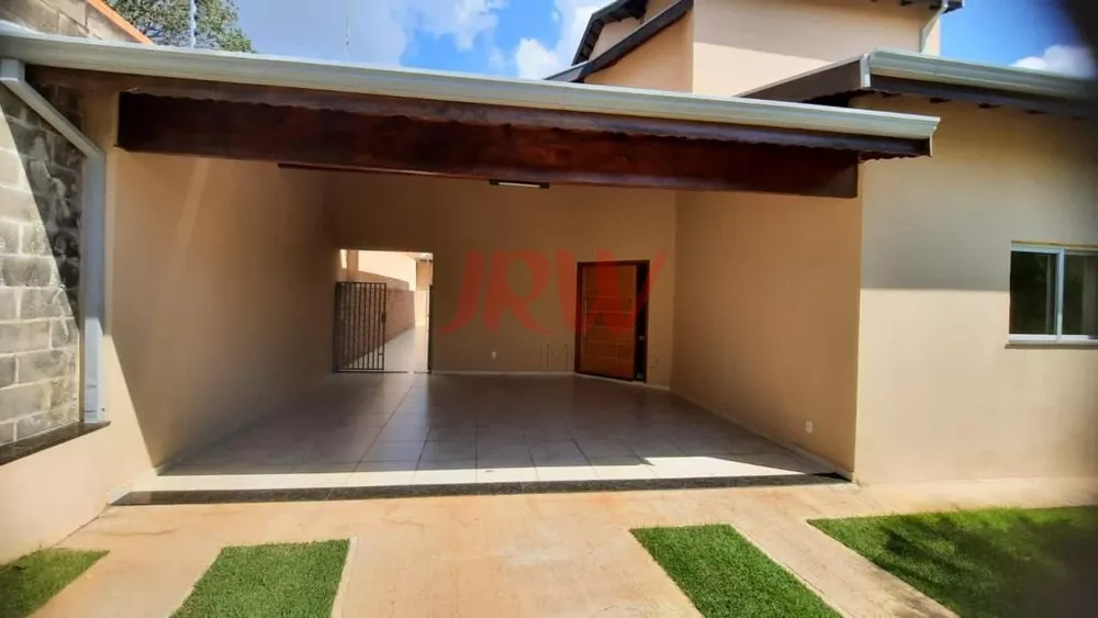 Casa à venda com 3 quartos, 303m² - Foto 3