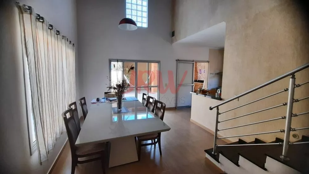 Casa à venda com 3 quartos, 303m² - Foto 5