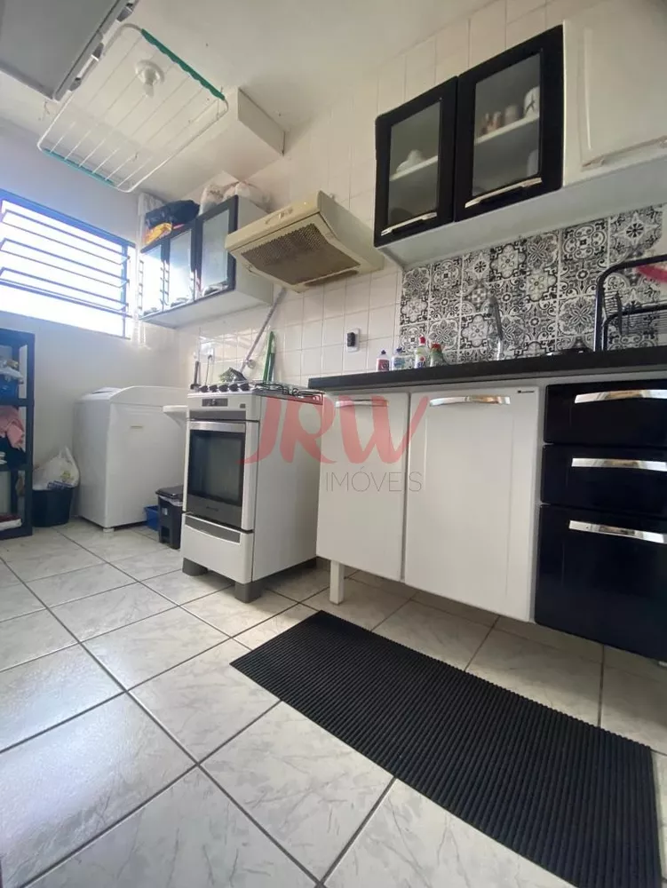 Apartamento à venda com 2 quartos, 45m² - Foto 1