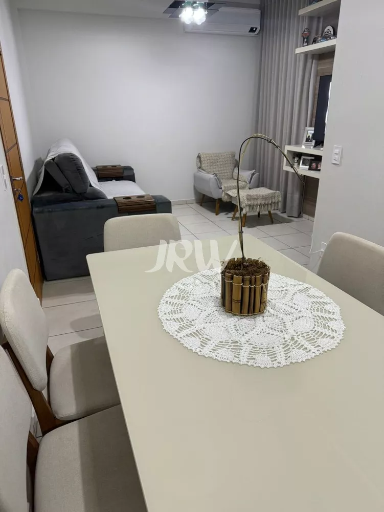 Apartamento à venda com 2 quartos, 72m² - Foto 1