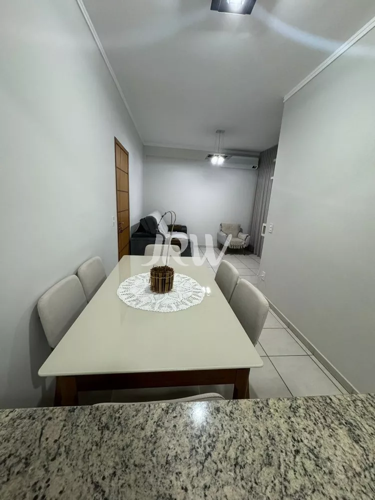 Apartamento à venda com 2 quartos, 72m² - Foto 3