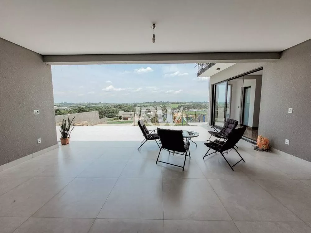 Casa à venda com 4 quartos, 1200m² - Foto 7