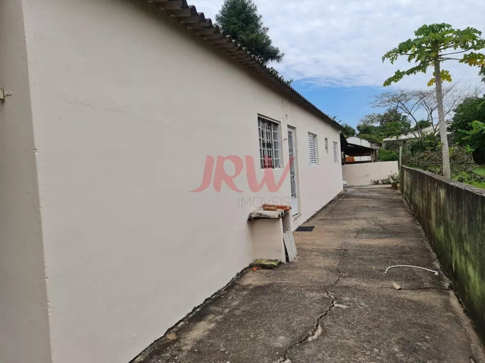 Chácara à venda com 2 quartos, 1000m² - Foto 1