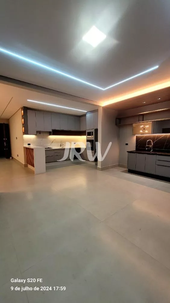 Casa à venda com 3 quartos, 185m² - Foto 4