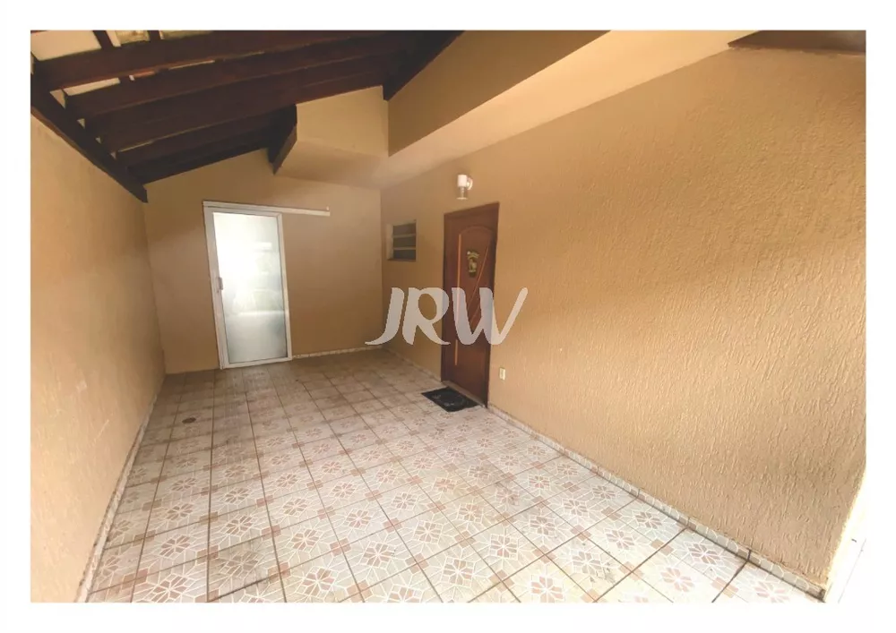 Casa à venda com 3 quartos, 130m² - Foto 2