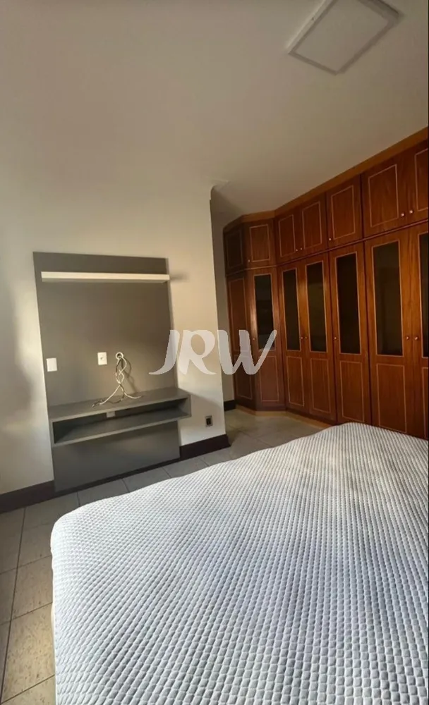 Casa, 3 quartos, 368 m² - Foto 1