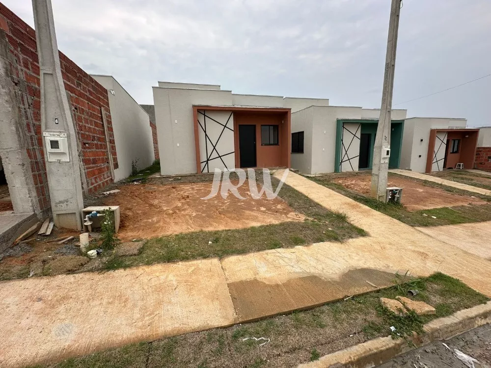 Casa à venda com 2 quartos, 150m² - Foto 2