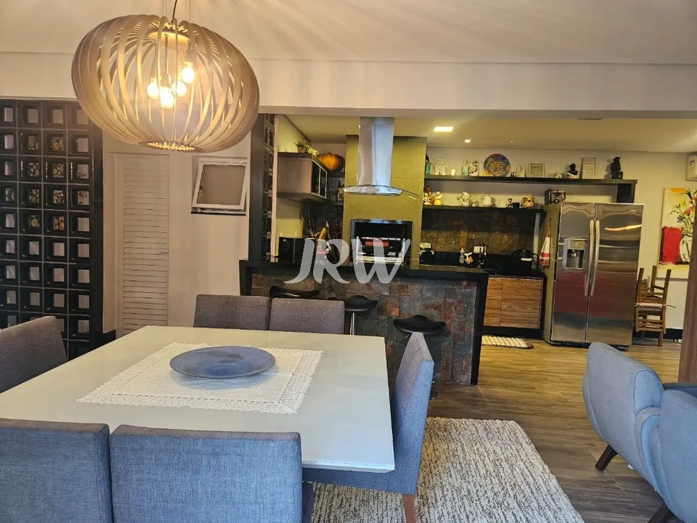 Casa, 4 quartos, 300 m² - Foto 1