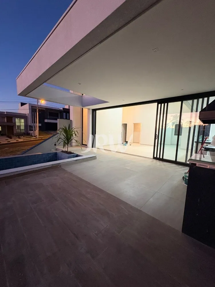 Casa, 3 quartos, 244 m² - Foto 2