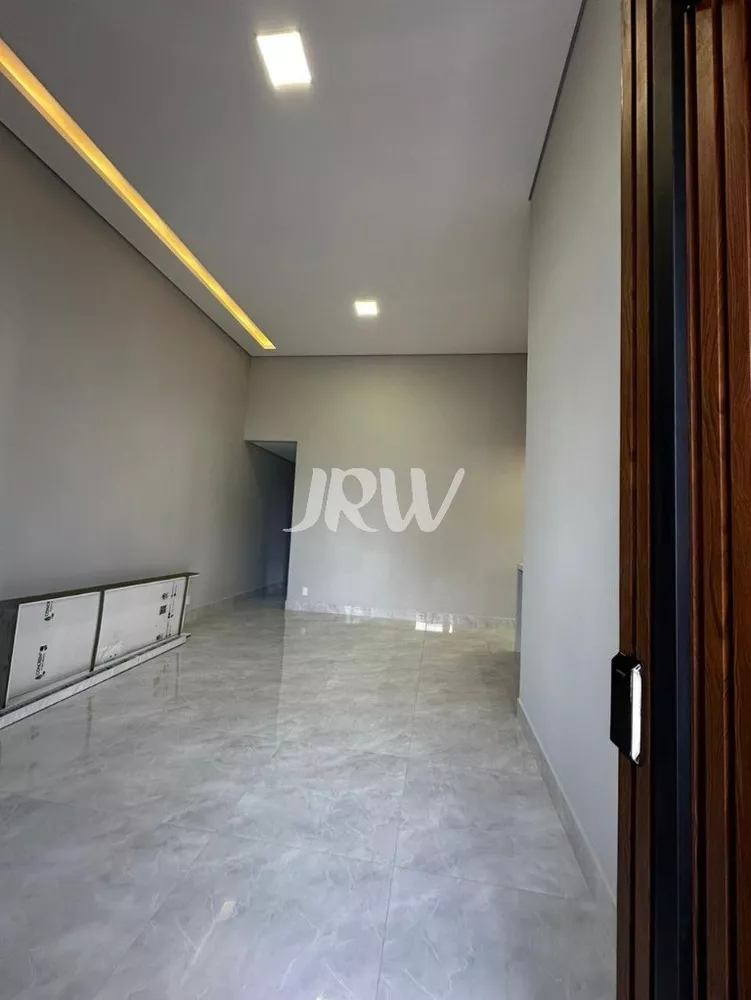 Casa à venda com 3 quartos, 200m² - Foto 2