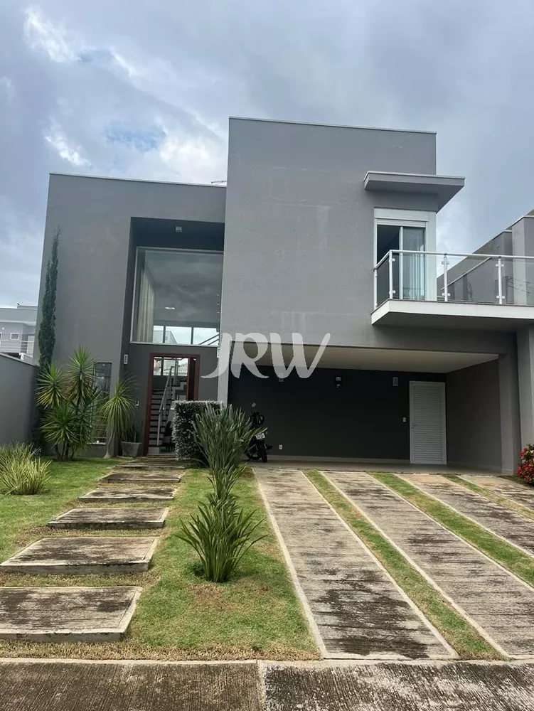 Casa à venda com 3 quartos, 311m² - Foto 2