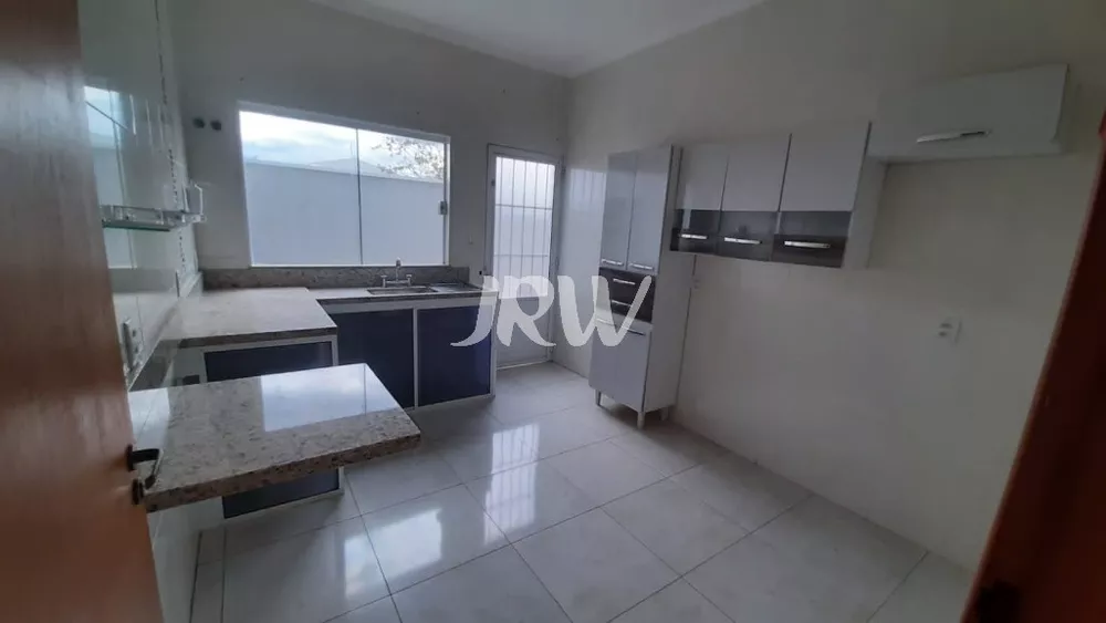 Casa à venda com 3 quartos, 149m² - Foto 11