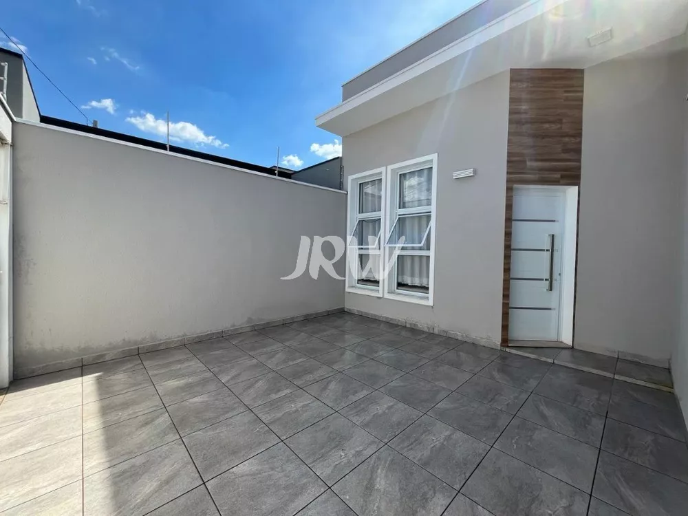 Casa à venda com 2 quartos, 100m² - Foto 3