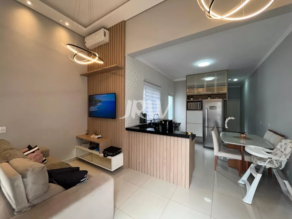 Casa à venda com 2 quartos, 100m² - Foto 4