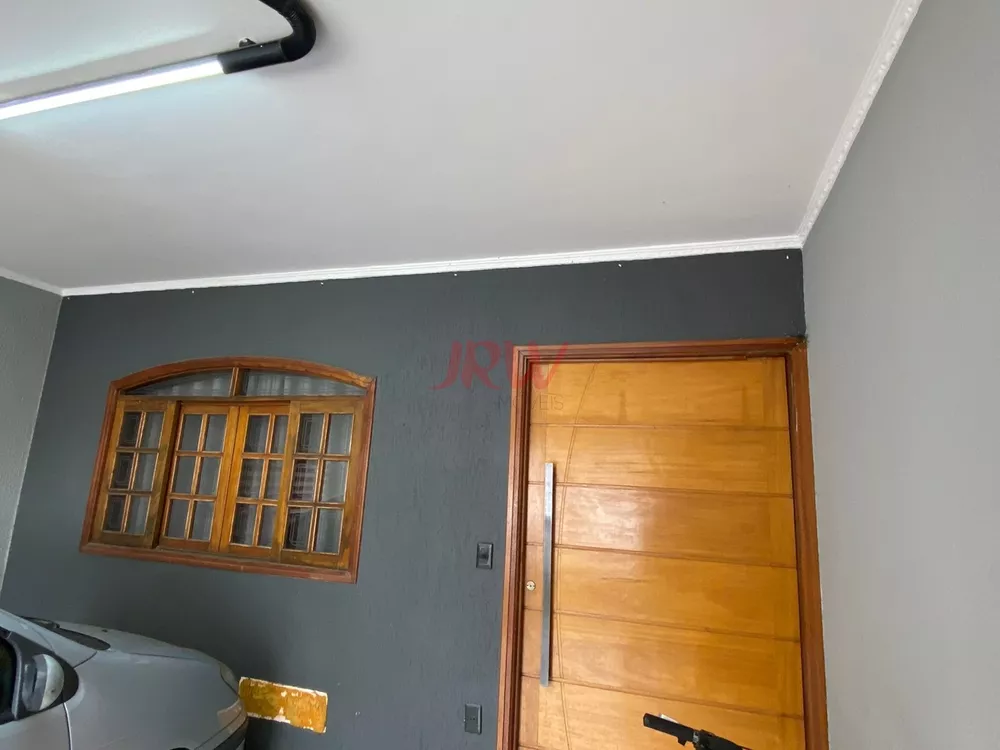 Casa à venda com 2 quartos, 125m² - Foto 2