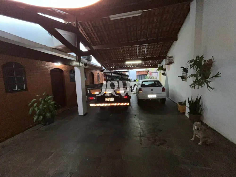 Casa, 5 quartos, 250 m² - Foto 3