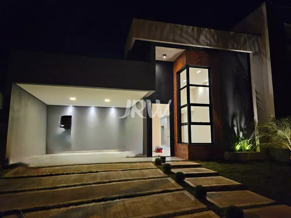 Casa à venda com 3 quartos, 300m² - Foto 2