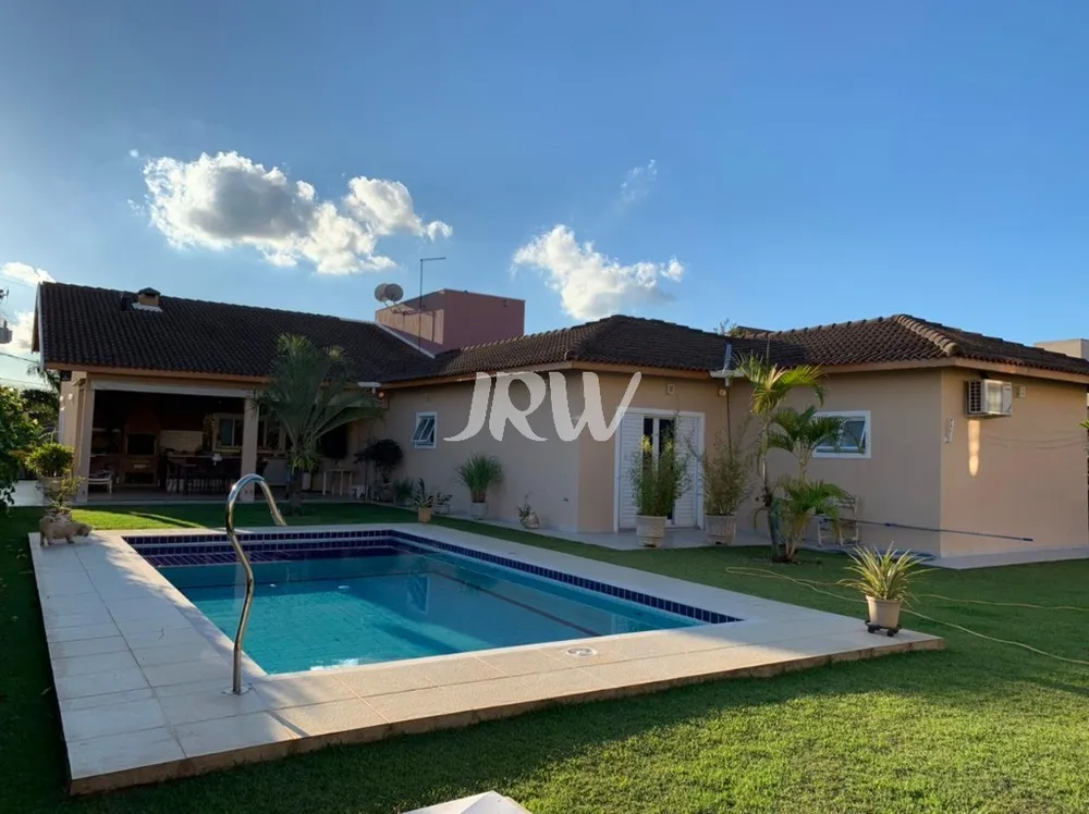 Casa, 4 quartos, 1031 m² - Foto 1