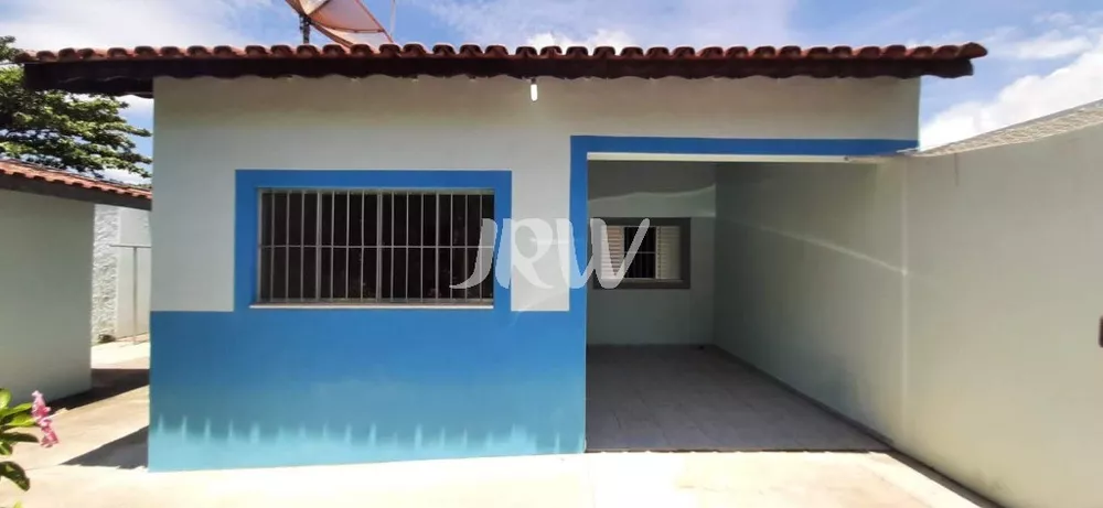 Casa à venda com 2 quartos, 300m² - Foto 3