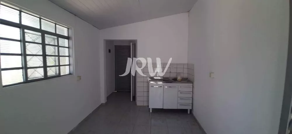 Casa à venda com 2 quartos, 300m² - Foto 4