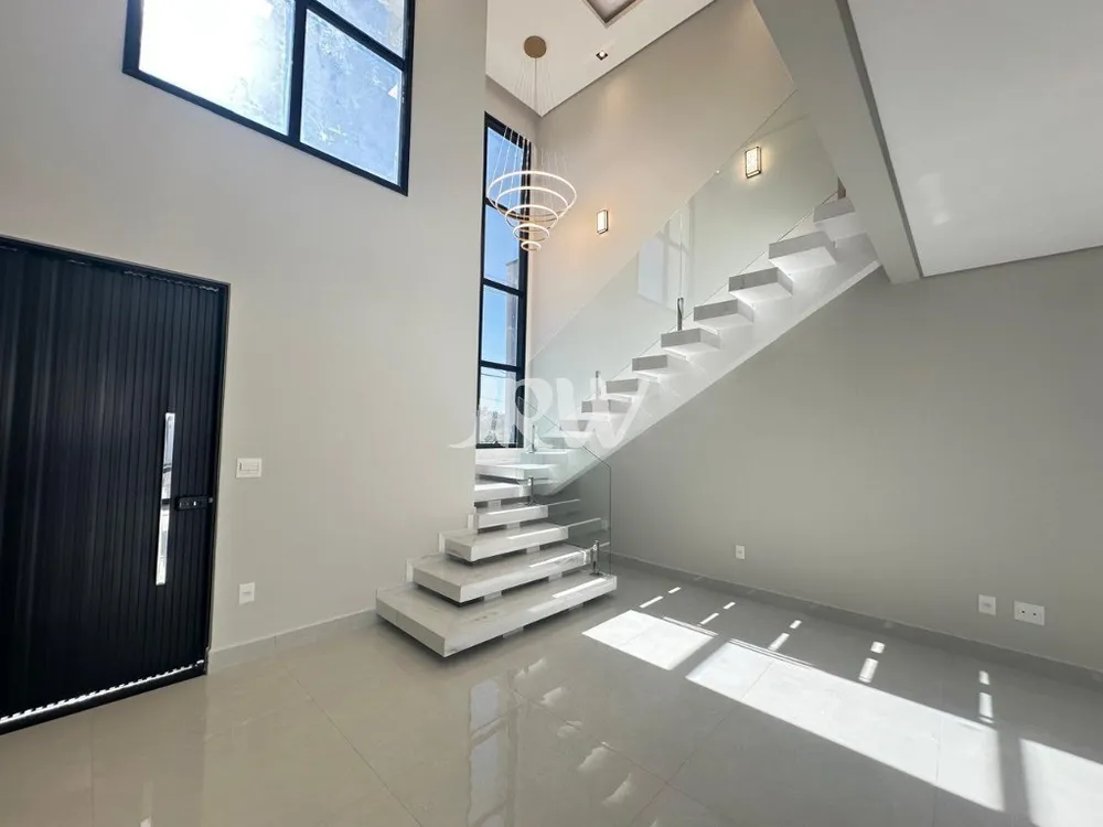Casa, 3 quartos, 218 m² - Foto 2