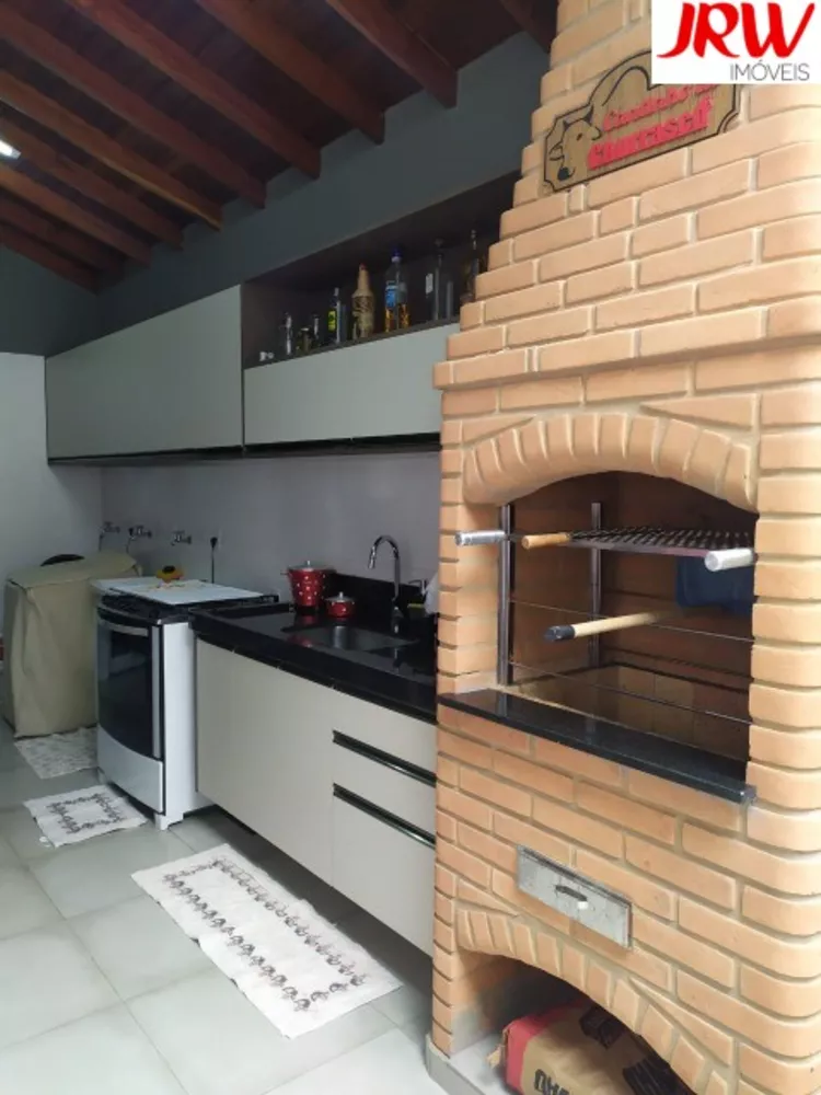 Casa à venda com 3 quartos, 138m² - Foto 3