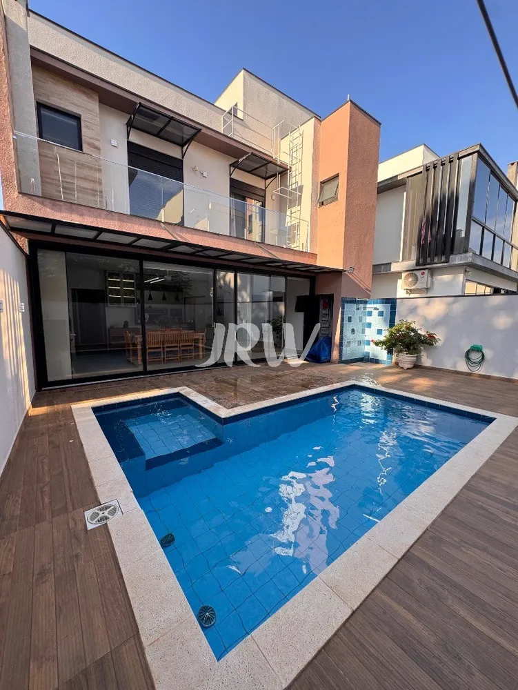 Casa, 4 quartos, 315 m² - Foto 1