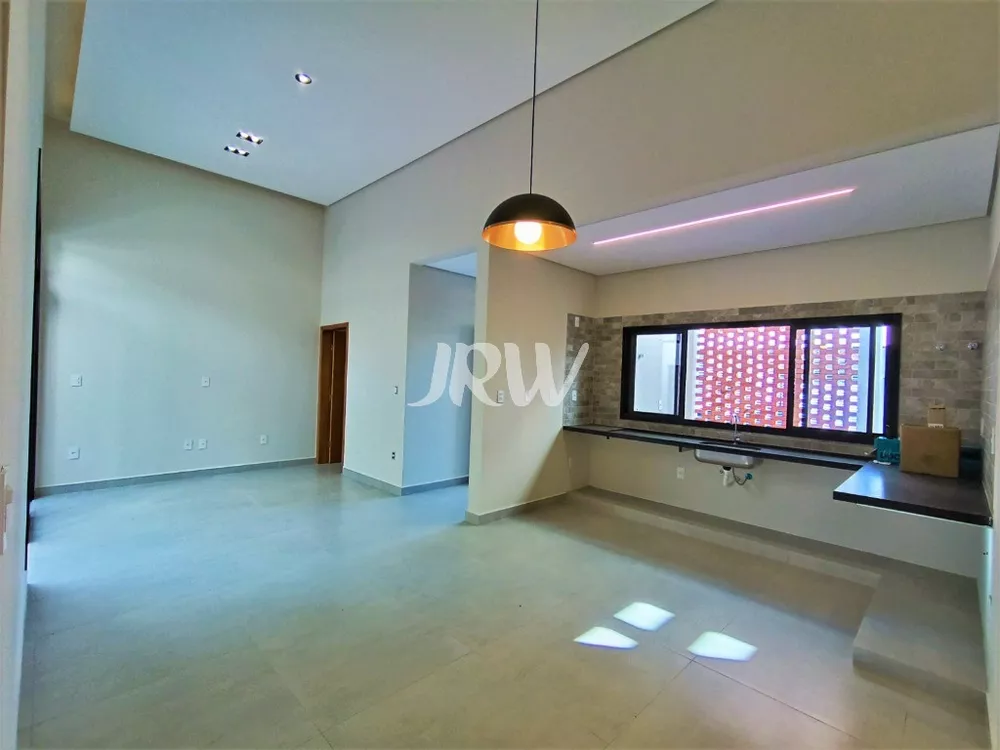 Casa à venda com 3 quartos, 150m² - Foto 2