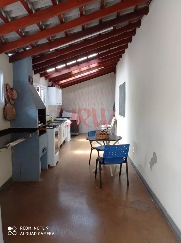 Chácara à venda com 2 quartos, 2500m² - Foto 8