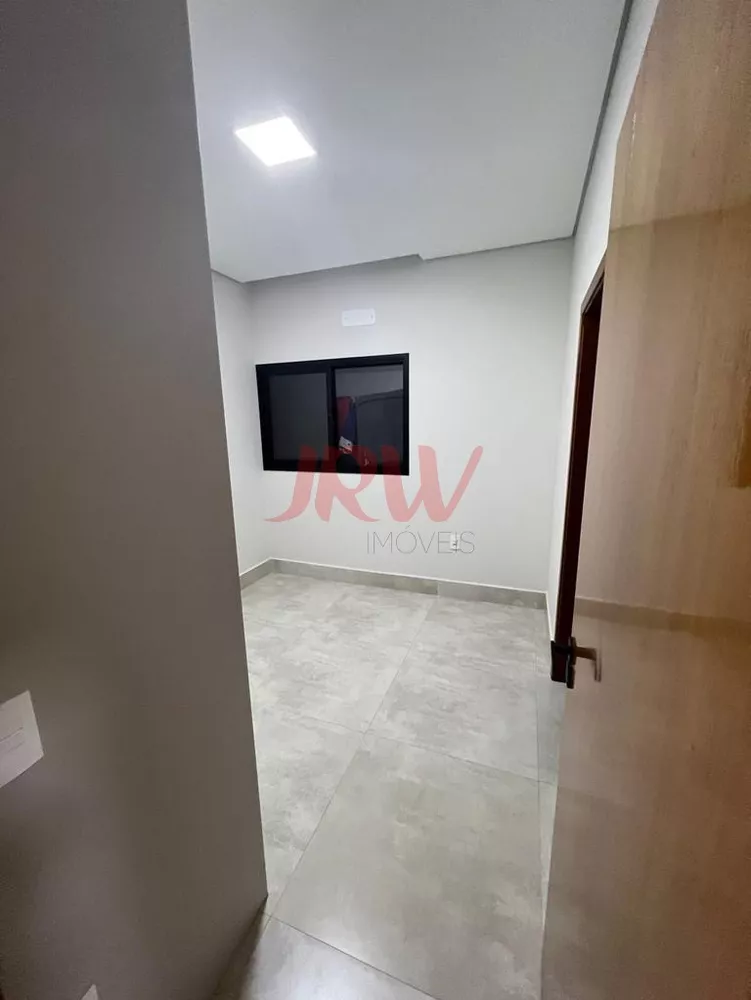 Casa à venda com 3 quartos, 203m² - Foto 3