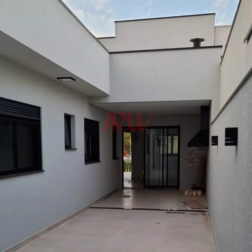 Casa à venda com 3 quartos, 144m² - Foto 2