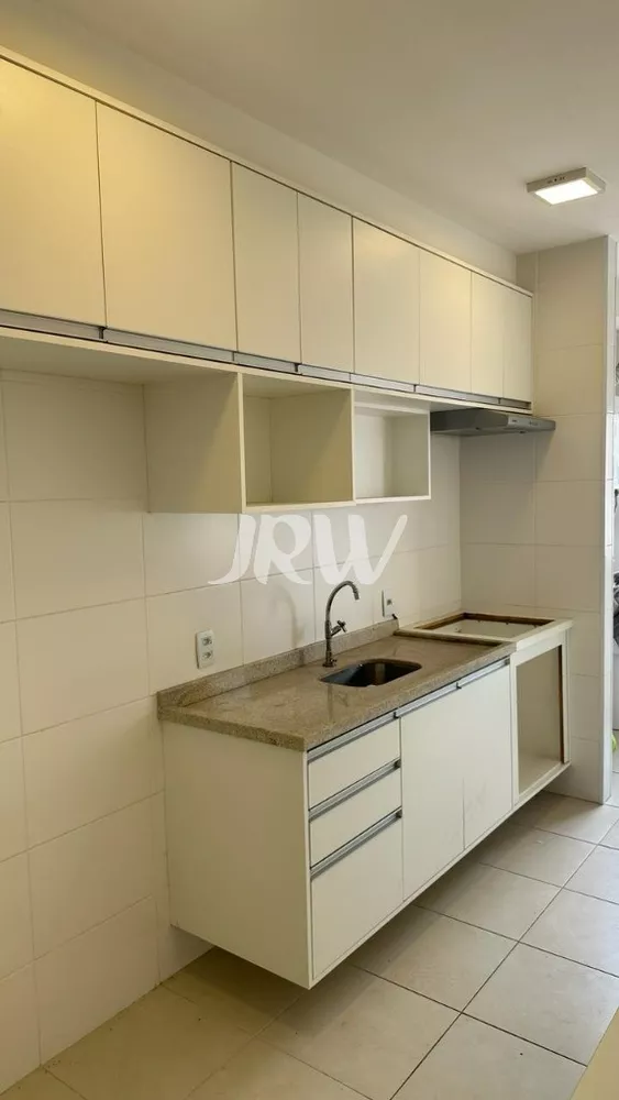 Apartamento à venda com 3 quartos, 93m² - Foto 2