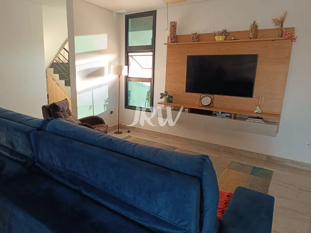 Casa, 3 quartos, 1600 m² - Foto 2