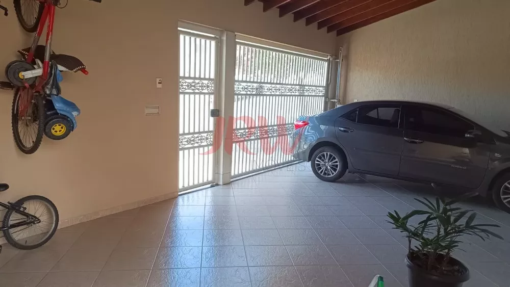 Casa à venda com 3 quartos, 173m² - Foto 3