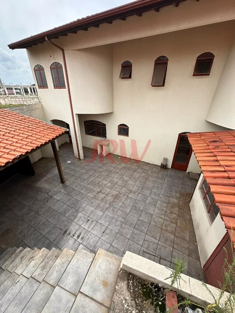 Prédio Inteiro à venda com 2 quartos, 144m² - Foto 1