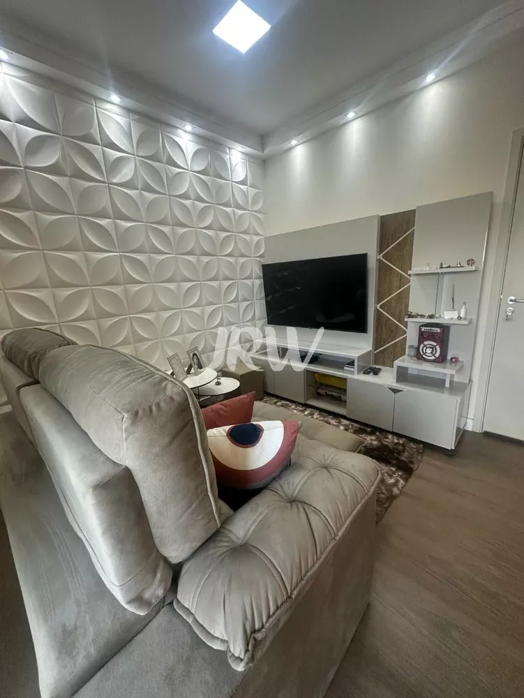 Apartamento à venda com 2 quartos, 69m² - Foto 1