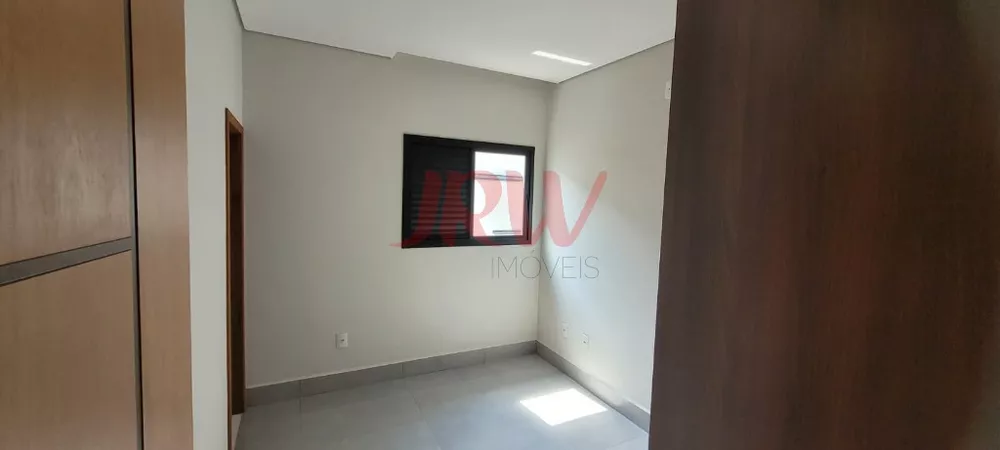 Casa à venda com 3 quartos, 200m² - Foto 2