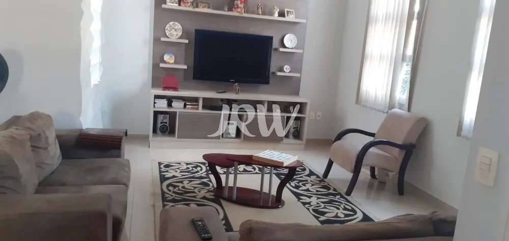 Casa, 3 quartos, 300 m² - Foto 2