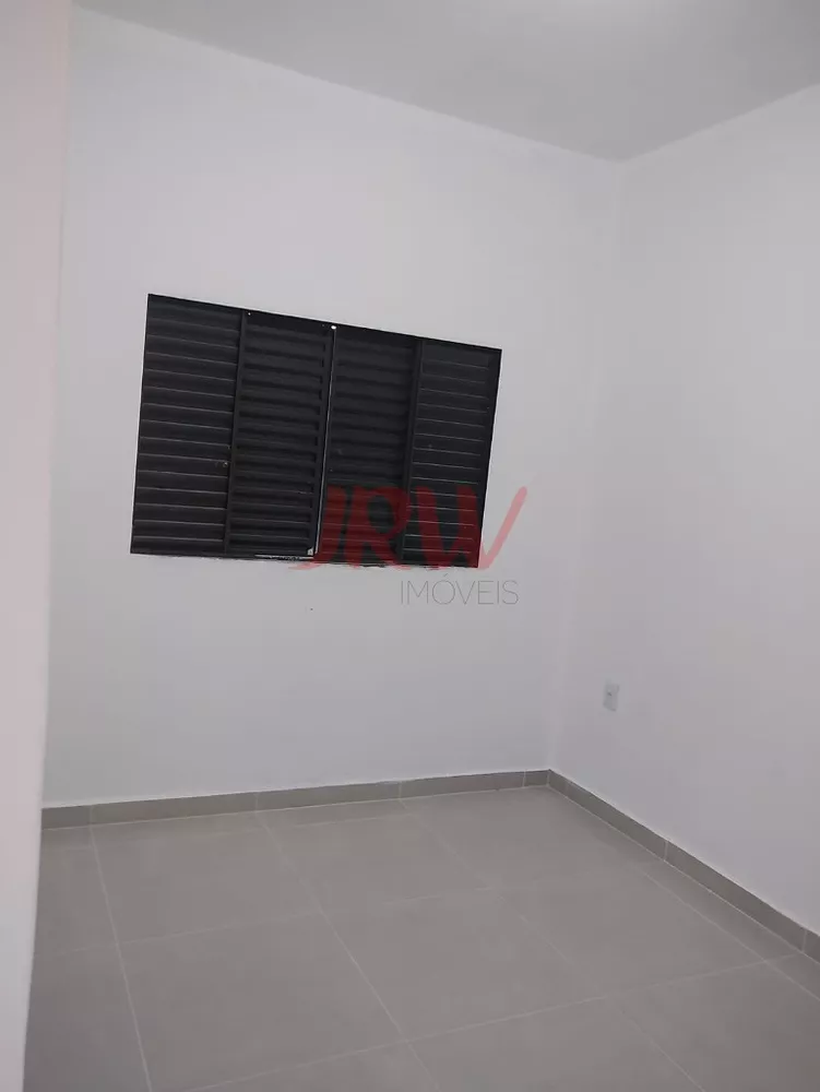 Casa à venda com 3 quartos, 150m² - Foto 2