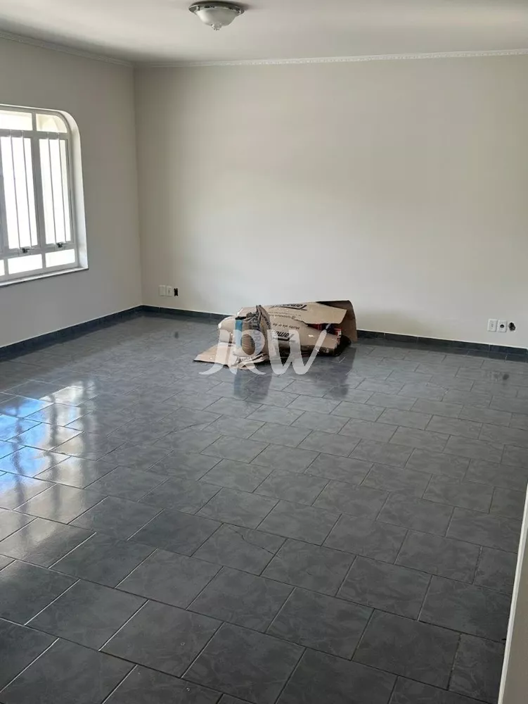 Casa à venda com 4 quartos, 470m² - Foto 3