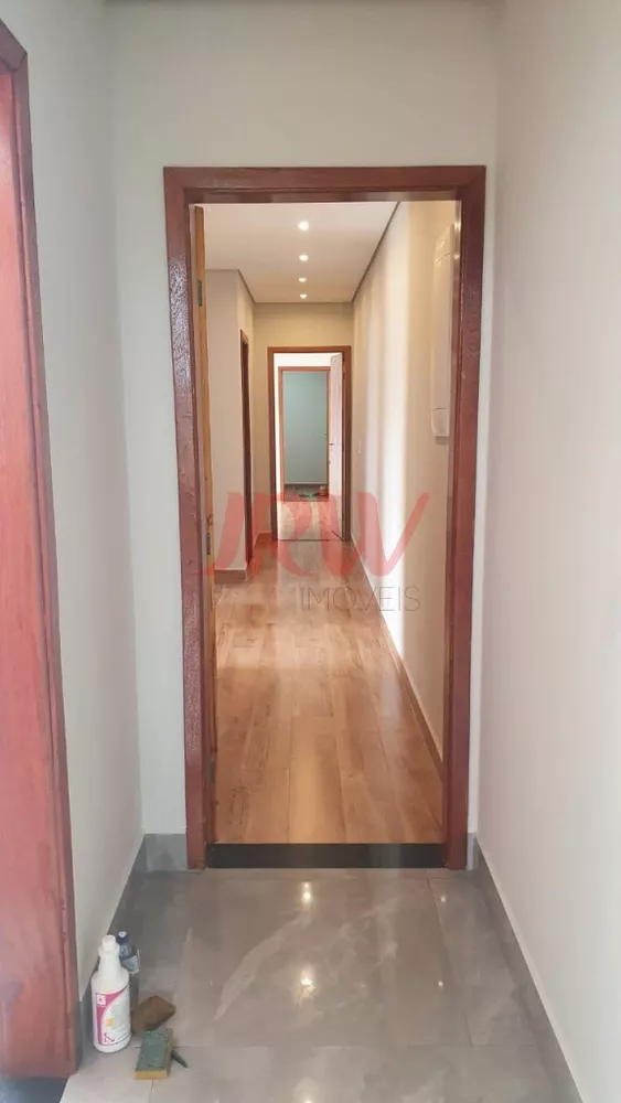 Casa à venda com 3 quartos, 186m² - Foto 2