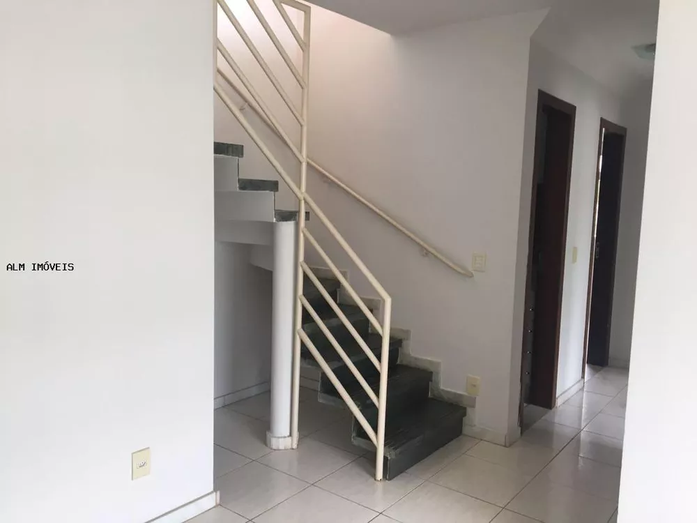 Cobertura à venda com 3 quartos, 200m² - Foto 2