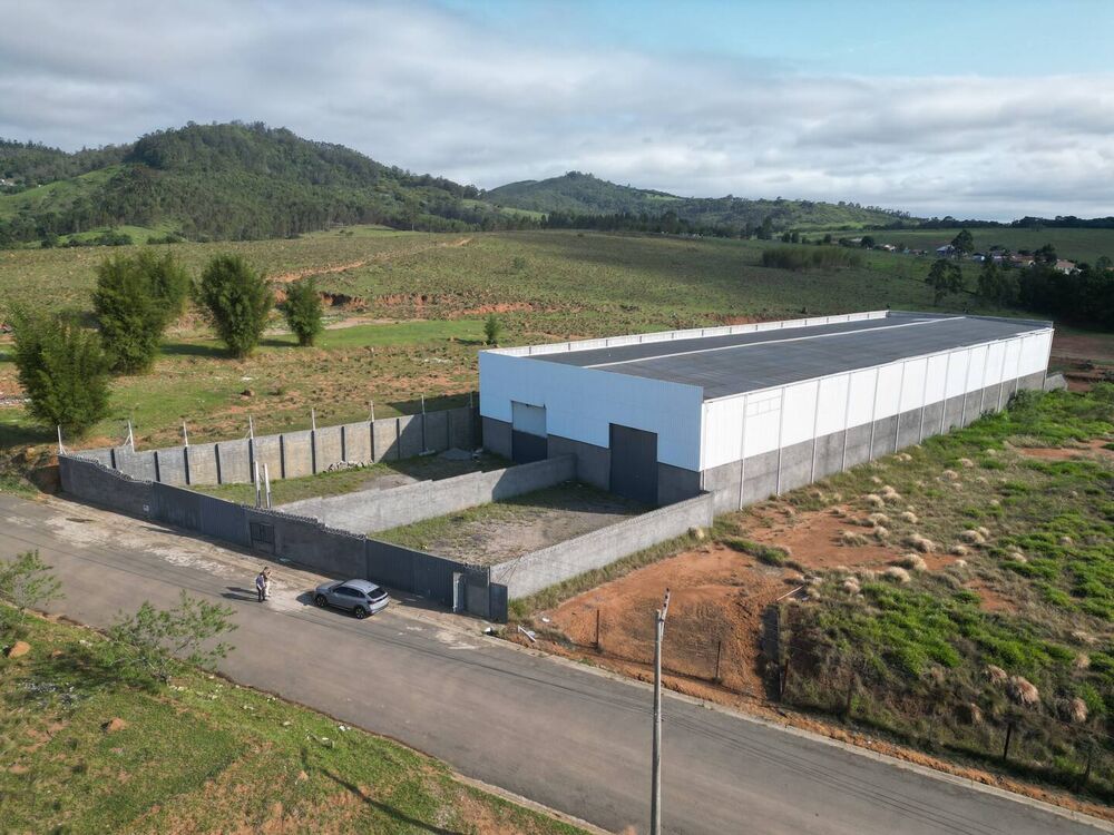 Depósito-Galpão, 1800 m² - Foto 1