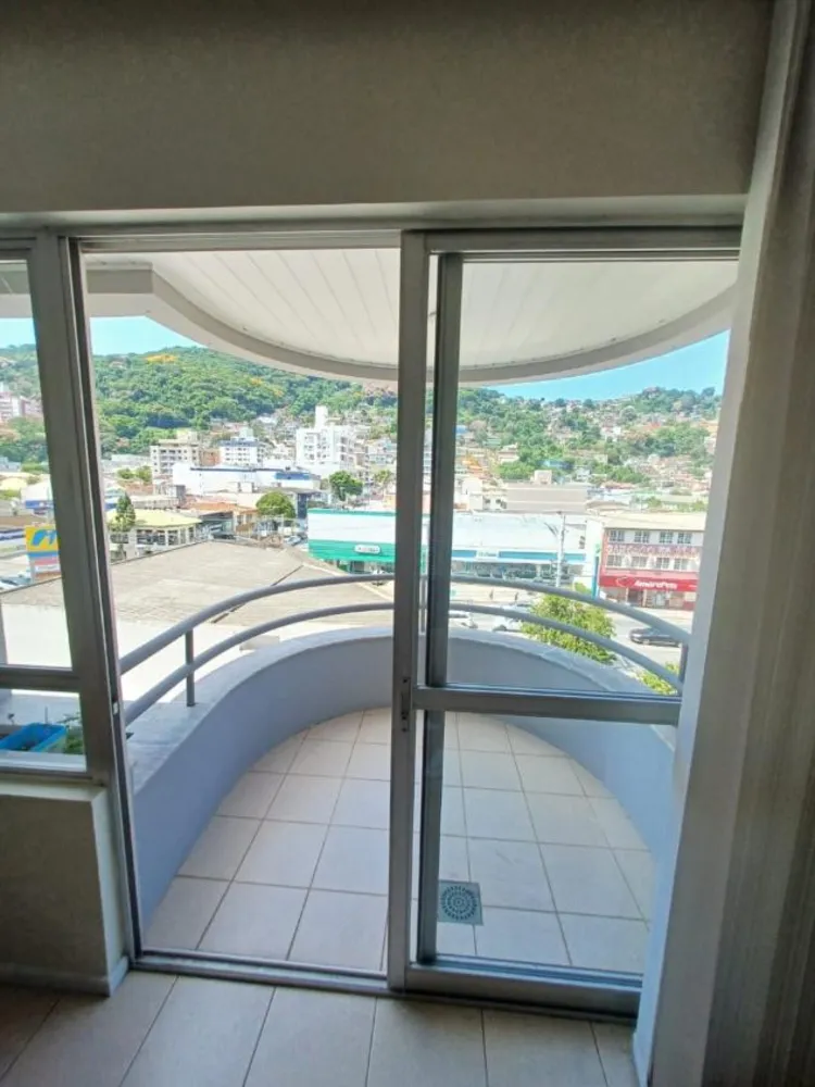 Apartamento, 3 quartos, 80 m² - Foto 2