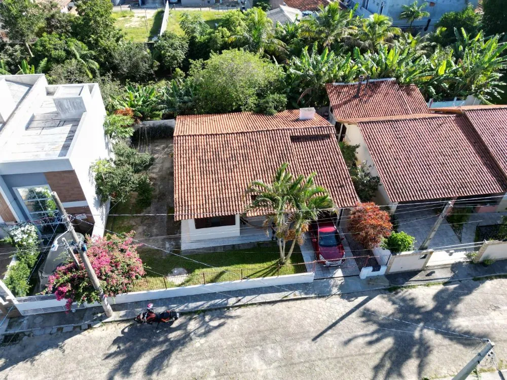 Casa, 4 quartos, 306 m² - Foto 1