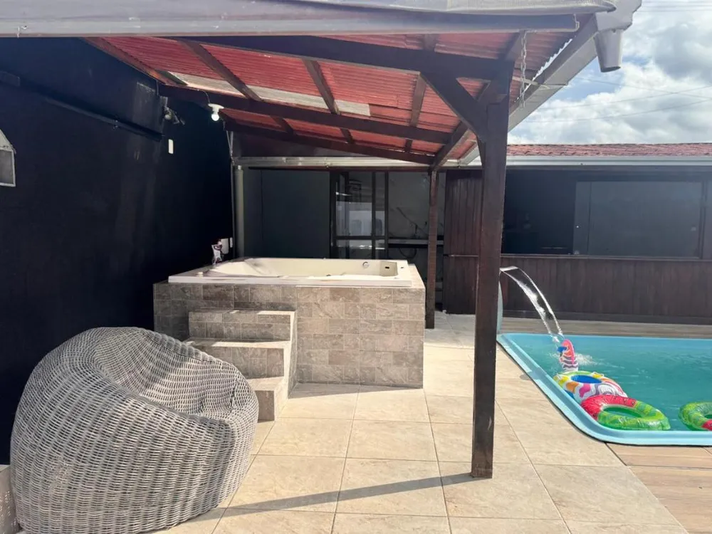Casa, 4 quartos, 240 m² - Foto 2