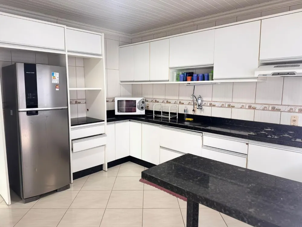 Casa, 4 quartos, 240 m² - Foto 10