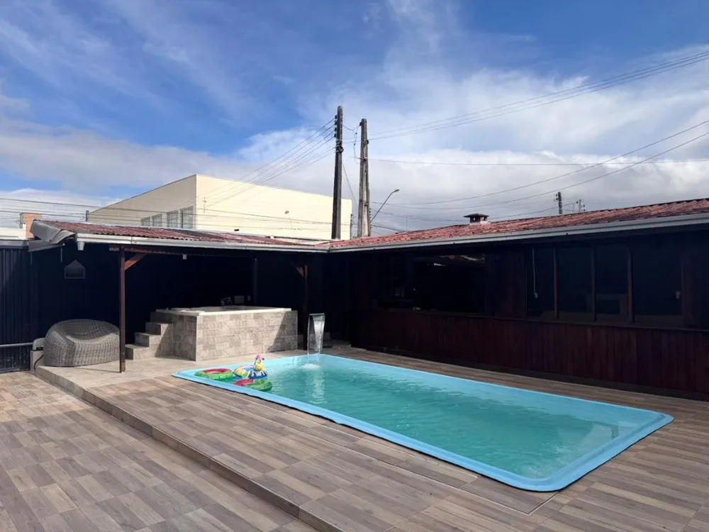 Casa, 4 quartos, 240 m² - Foto 1
